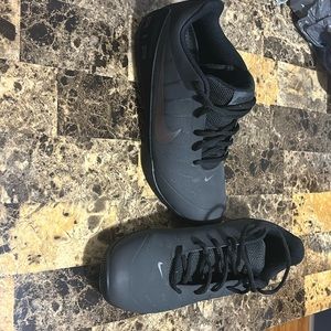 Men’s Nike Air Marvin 2 size 10 like new